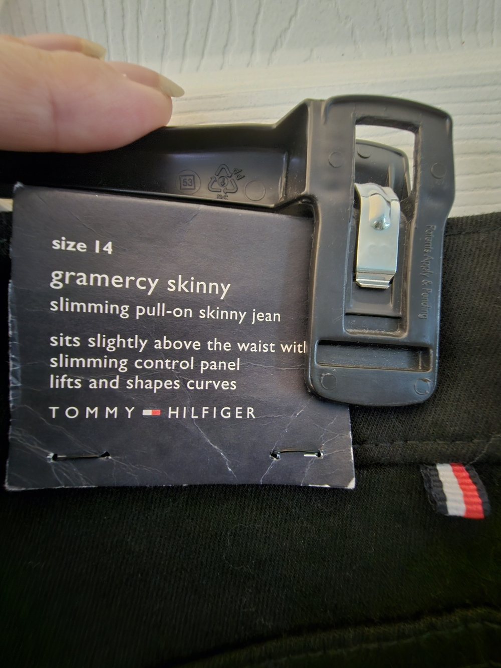 Tommy Hilfiger Gramercy Skinny Black Slimming Pull-On Jeans